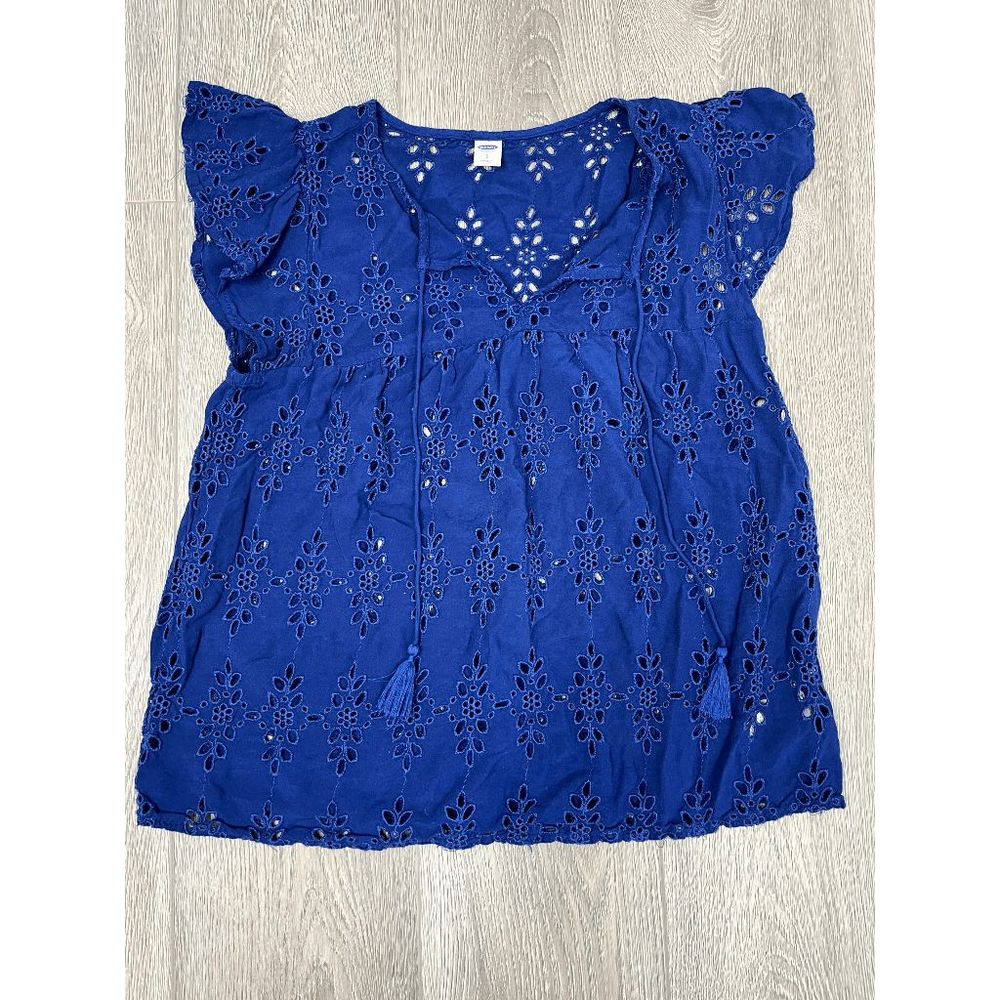 Old Navy Eyelet Blue Top‎ Size Small